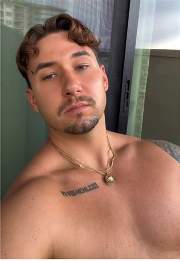 My peace > everything else. #hawaii #mlm #travel #cabincrew #gay