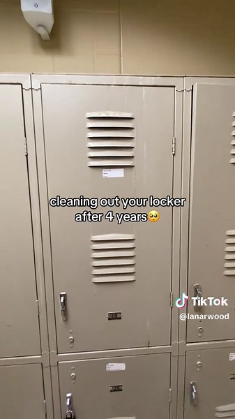 Emotional Moments as a Dental Student Graduates