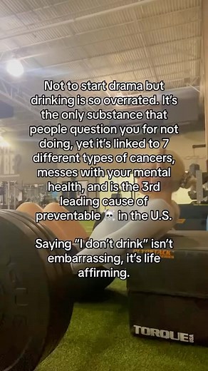 How can it possibly make sense to drink alcohol “to feel good”, only to feel worse afterward? Let’s do a simple analysis… 💭 Pros: Each drink makes us feel good for about 20 minutes. Cons: Superficial conversations, wasted money, terrible sleep, hangovers, hangxiety, brain fog, bloating, embarrassment, guilt, shame, relationship problems, and the list goes on… The truth is that alcohol doesn’t make sense, no matter how hard we try. Is alcohol truly serving us? Probably not ⭐️ It’s time for chang