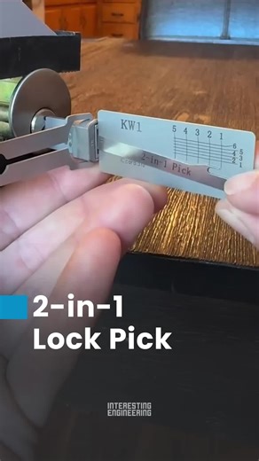 A 2-in-1 pick tool is inserted into the lock and adjusted to match pin positions. It allows the cylinder to turn without the original key. 🎥: pockettoolwarehouse / IG