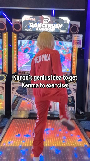 Naly | 8BitPink 🌸 on Instagram: "This is Kenma's new cardio training 😎 Cosplayer: @8bitpink #cosplay #haikyuucosplay #cosplayer #haikyuu #kenmakozume @round1usa"