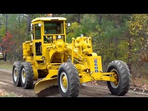 Antique Grader Working Wabco 660B Zepher