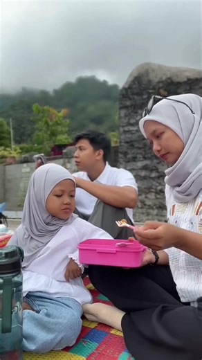 Lucu Banget!!! Shanum Lagi Makan Apa itu Ya? 😱😱😱 #shorts #numnum #funny