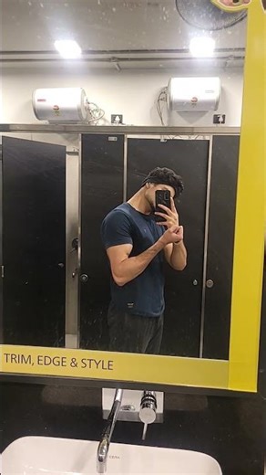 bicep flexing #gym #motivation #lifeisbutadream