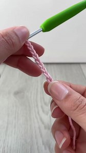 141K views · 2.8K reactions | Tutorial de lavanda 請 (video de Pinterest) sí saben la autora pueden etiquetar para ponerla en descripción, gracias 輸 #crochettiktok #tejermehacefeliz #pinterestaesthetic #tejeresmisuperpoder #crochetchallenge #crochetlove #tejercrochet #crochetinspiration #crochet #tejeresdeguapas | Videos de crochet | Facebook