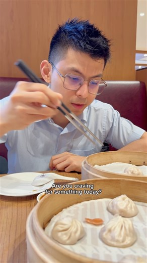 Foodtrip at @smmegamall for less than 1,000 pesos? Possible with SM Malls Online Swipe Coupons! Check out all the food we ate from Din Tai Fung, 8Cuts and more. Don’t forget to download the @_smmallsonline_ app to discover big savings with swipe coupons! | Jhoseph Llorente