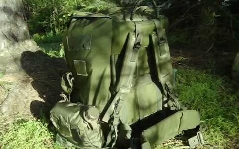 （如何正确安装爱丽丝背包）How to set up ALICE packs