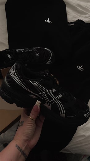 @Fly Kicks #sneakershopping #tiktokshopblackfriday #flykicks #asicsgel #asics