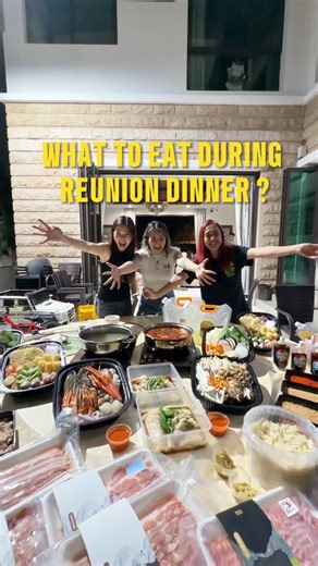 EMIKA on Instagram: "I chose @homelypot.sg X @huakee.sg chicken rice hotpot for my gathering & everyone was really amazed with the food! Chicken was juicy as hell, old hen soup broth was so good ( mix it w mala it’s da 💣)! Literally only prepared 2 pots & 1 extension because everything was provided by them including sauce condiments , utensils , apron and even table cloth and trash bag. 💯 I’ll always have this for all my reunion dinner , trust me you will not regret !"