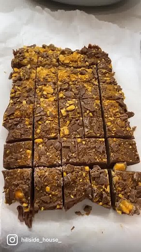 This just looks AMAZING 🍊Make your own Terry’s chocolate orange fudge with our slow cooker! | Swan Brand