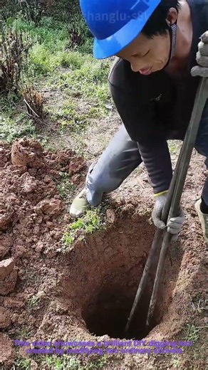 DIY Hole-Digging Tool: Two Shovels Transformed for Efficient Digging