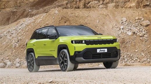 Unterwegs im neuen Jeep Compass: Was ist besser – Hybrid oder Elektro?