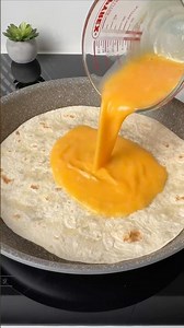 MY SECRET TO THE PERFECT CRISPY BREAKFAST TORTILLA!