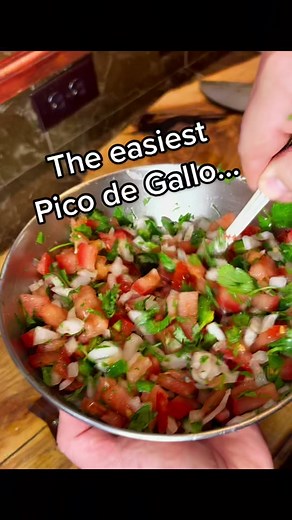 Quick and Easy Pico de Gallo Recipe