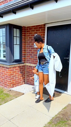 1.6M views · 10K reactions | Hahaha 藍 we’ll get the m0ney then use it buy full wardrobe  | Hair Tutorials & Lifestyle | Facebook