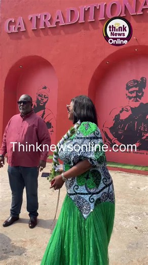 The Chief Executive Officer of the Ghana Tourism Authority, Maame Efua Houadjeto, looking stunning as she proudly displays a traditional ‘Nyanyian’ necklace presented to her by the Chief Priest of the Ga State, Nuumo Akwaa Mensa III. The symbolic adornment took place during a courtesy call on the Ga Traditional Council, which she attended alongside the longest-serving former Mayor of Columbus, Michael B. Coleman. #Thinknewsonline