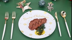 LUODA 125Pcs Christmas Plastic Plates Disposable with Gold Snowman, Gold Plastic Plates Dinnerware Set, Includs: 25 Dinner Plates, 25 Dessert Plates and 25 Guest Gold Silverware for Christmas Party