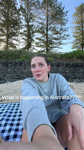 To be fair it’s shark dinner time so like 🤷🏼‍♀️ #australia #aus #shark
