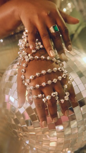 Book a session with me today and let’s work together to create & attract the happy, healthy relationship you deserve! | The Relationship Boss