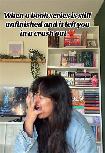I only have myself to blame for reading an unfinished series 🥲💔 #booktok #bookproblems #ReaderProblems #reading #currentlyreading