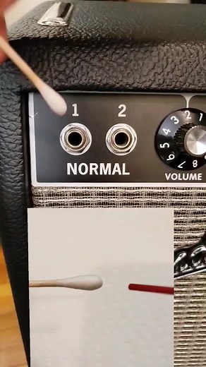 Fender Deluxe Reverb Cleaning #guitarist #guitar #fenderamps | Donnahutchins