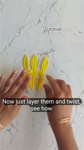 🛑Stop cutting one by one petals,check out this easy method,flores de papel narciso@PaperSaiarts