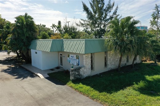 6380 S Dixie Hwy, South Miami, FL 33143 - VCA (dark) paying rent   NNN until 2030 | LoopNet