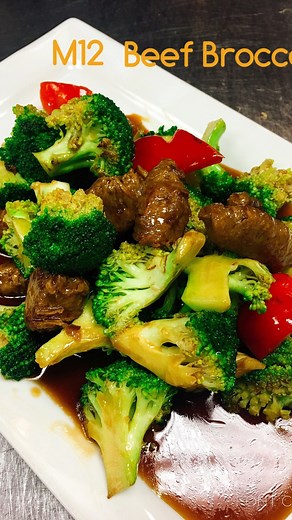 We’re open on Thanksgiving so you don’t have to cook. 😌🧡 #veganthanksgiving #OpenOnThanksgiving #VeganComfortFood #Vegreen2go | Vegreen2go