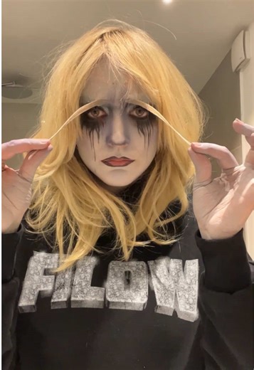 Cosplaying as WoW Baddies: Sylvanas Photoshoot