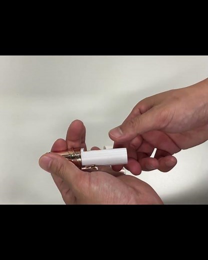 フローレス:電池の入れ方