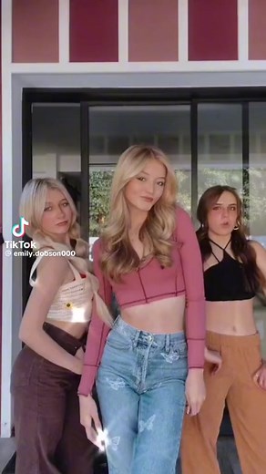 Emily Dobson (@emilydobson3)’s videos with original sound - Emily Dobson
