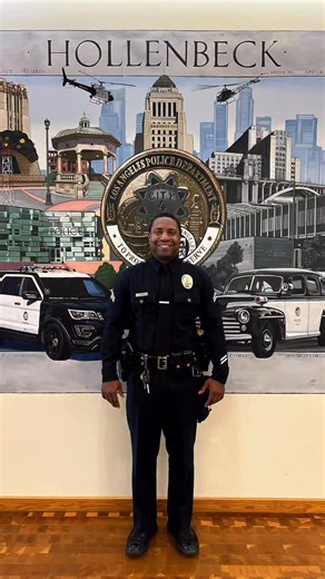 Community connection in action — Hollenbeck Officers giving back through the PAL program. Start the hiring process at JoinLAPD.com Remember to Share, Save, and Follow Us. Thanks #joinlapd #lapd #dreamjob #palprogram | Join LAPD