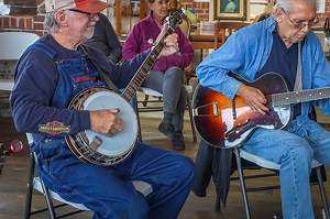 Bluegrass Jam at the Train Depot in DeRidder | The Heart of Louisiana
