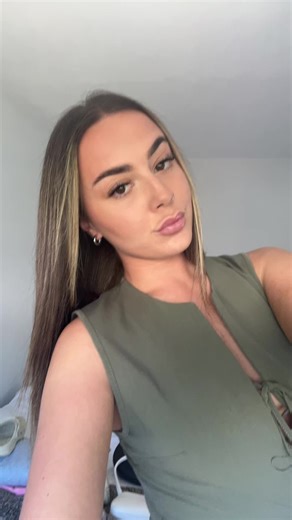 jess (@jessmoore.e)’s videos with original sound - RealRiddims™