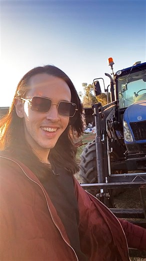 Mitchell Coombs on Instagram: "Farmin’ solo, I’m farmin’ solo 🎶🚜 Yes, I’m filming more #FarmLife videos while I’m home, keep ya wig on!! To tide you over, I’m reposting this cos y’all paid it dust the first time. She deserves a second wind xx #BoganGate"