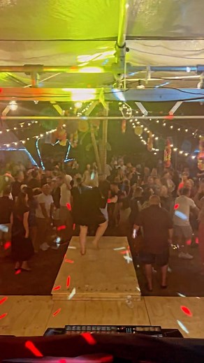 We love to party 睊壟 Our Professional DJ’s are guaranteed to make...