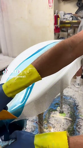 Innovative 5'9” Modern-Fish Surfboard Design
