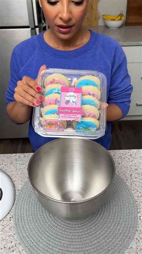 Quick & Easy Cookie Pops | Party Favorite