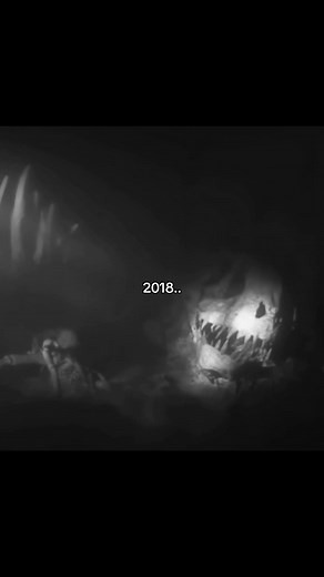 Which Movie Shows Indominus Rex vs Mosasaurus (2015 & 2018)