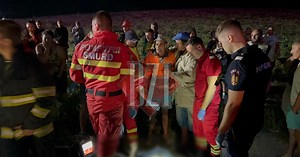 Imagini dramatice! Familia decedaților din accidentul de la Grajduri urlă de durere: „Îl omor cum mi-a omorât fratele” - EXCLUSIV, UPDATE