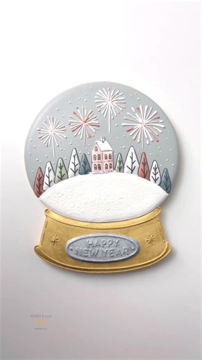 Creative New Year Cookies: Snow Globe Cookie Decorating