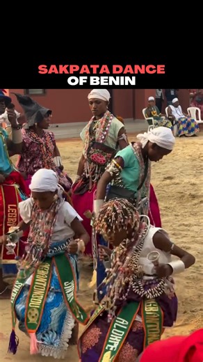 The Sakpata dance of Benin, West Africa, is a powerful ritual performance dedicated to Sakpata, the Vodun deity of the earth and healing. Dancers move in intense, grounded rhythms to drums and chants, calling on spiritual forces for protection, health, and balance within the community. More than a performance, the Sakpata dance is a form of prayer in motion — used during ceremonies to seek healing, ward off illness, and restore harmony between people and the spirit world. #culture #tribe #africa
