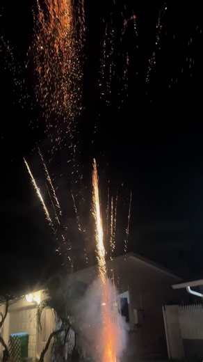 Xhesti (@xhesti007)’s videos with Happy New Year - Dan Shay