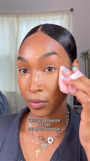 Why You Should Use Pressed Powder Before Setting Powder