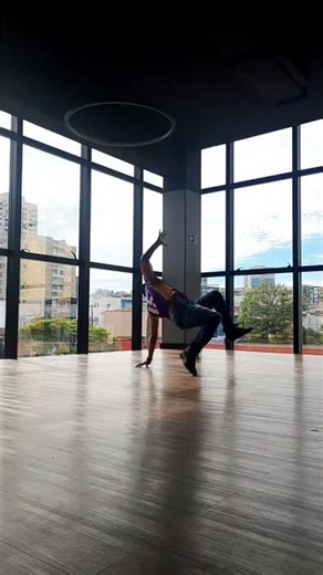 BBOYDIFICIL #bboying #bboytutorial #breaking #bboys #shorts