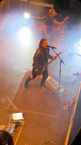 2.3K views · 339 reactions | EVERYTHING zen @bush - @brianjhaddad Brian and Kenzie 6-10am #Chicago #Twisted #Christmas #Concert #Bush #Live #Music #Trending | Q101 Chicago | Facebook