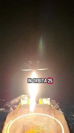 Atterraggio perfetto per questo #Falcon9 di #spaceX! Immagini dal Drone in volo #Space #news