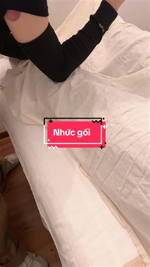 Đi bộ cảm giác đầu gối hơi nhức #bichvanmassage#spain#thearpy#suckhoechomoinguoi