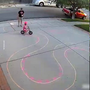 12M views · 225K reactions | Cet homme sait vraiment comment gérer les enfants qui jouent dans son allée . | Newsner Français | Facebook