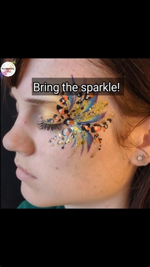 Facepainting Hub on Instagram: "❌Comment EYE for link.... ✨Master the art of ADULT EYE designs in this ONLINE masterclass by Elizabeth Gale from @sparkleface_facepainting ‼️Learn all the tips and tricks.. Includes 3 classes on techniques, using glitters, flow & focal points, and when you've mastered all that.... Follow along with 4 real-time, easy to follow, 'on the job' design tutorials. ✨Get ready to level up this sparkle season! #facepainting #adulteyedesigns #eyedesigntutorials"